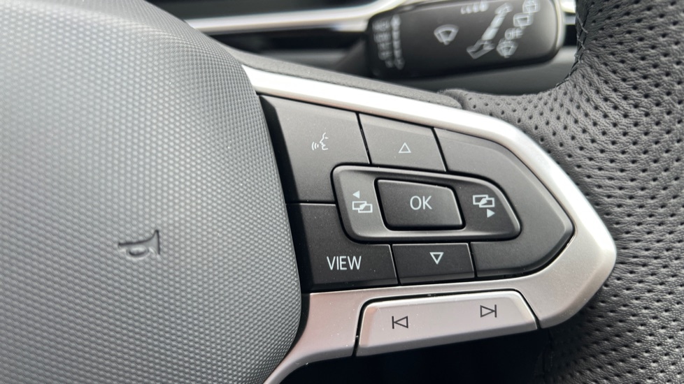 Used Volkswagen T-Roc 2025 for sale - 76870599: Photo 32