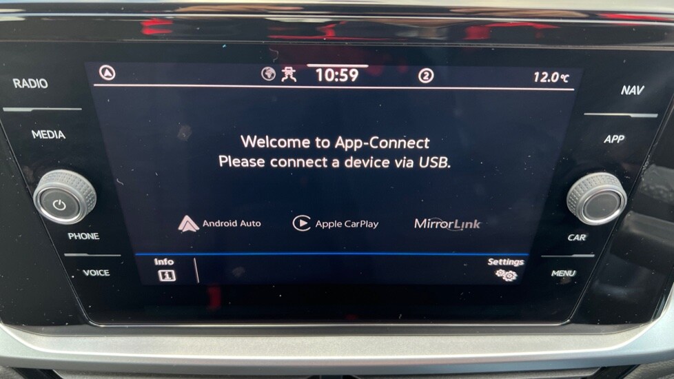 Used Volkswagen T-Roc 2022 for sale - 76874803: Photo 22