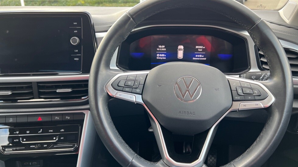 Used Volkswagen T-Roc 2022 for sale - 76874803: Photo 27