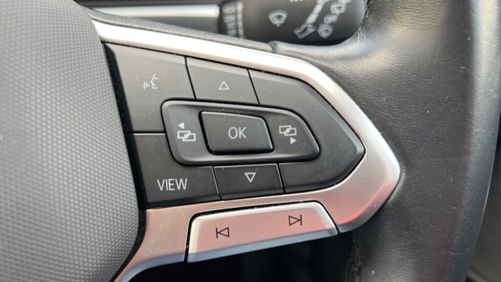 Used Volkswagen T-Roc 2022 for sale - 76874803: Photo 30