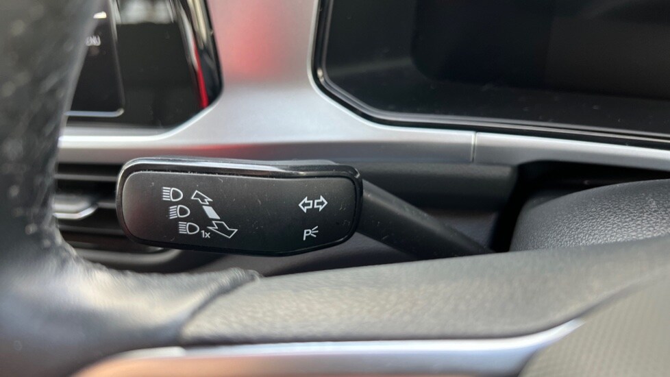 Used Volkswagen T-Roc 2022 for sale - 76874803: Photo 33