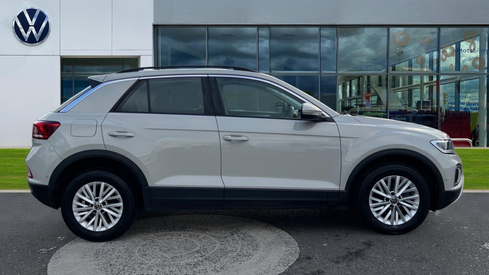 Used Volkswagen T-Roc 2022 for sale - 76874803: Photo 4