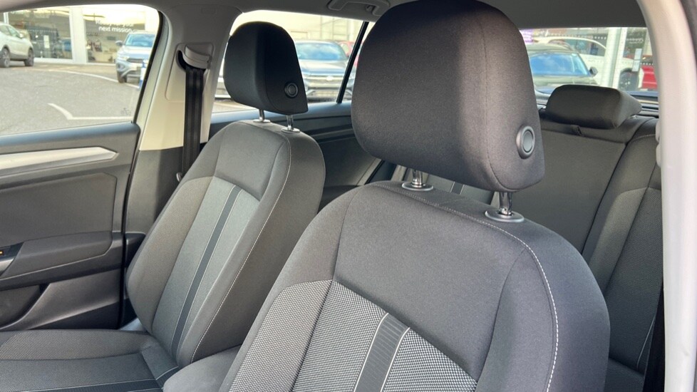 Used Volkswagen T-Roc 2022 for sale - 76874803: Photo 50