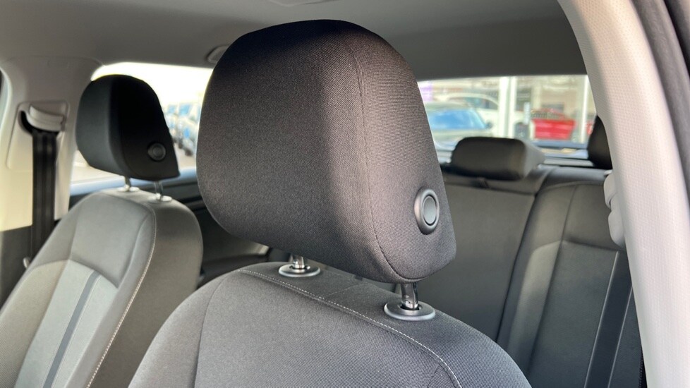 Used Volkswagen T-Roc 2022 for sale - 76874803: Photo 51