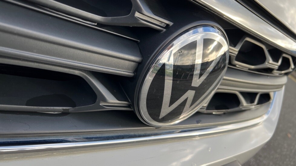 Used Volkswagen T-Roc 2022 for sale - 76874803: Photo 56