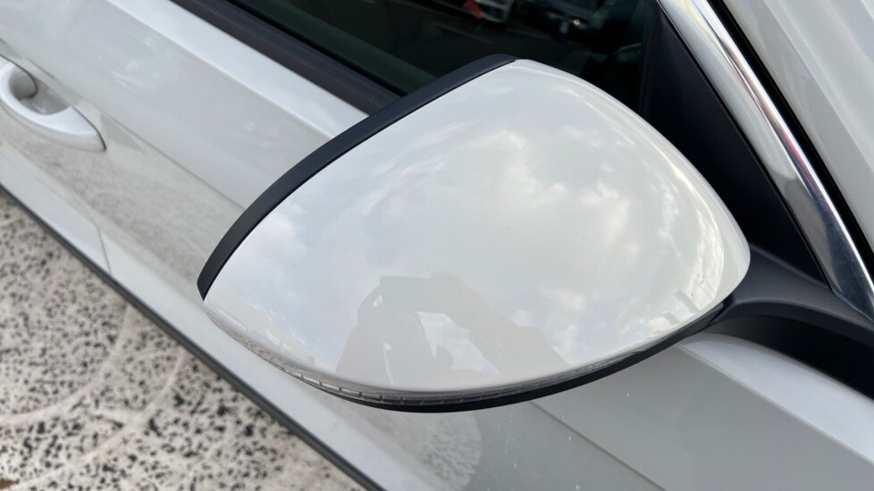 Used Volkswagen T-Roc 2022 for sale - 76874803: Photo 59