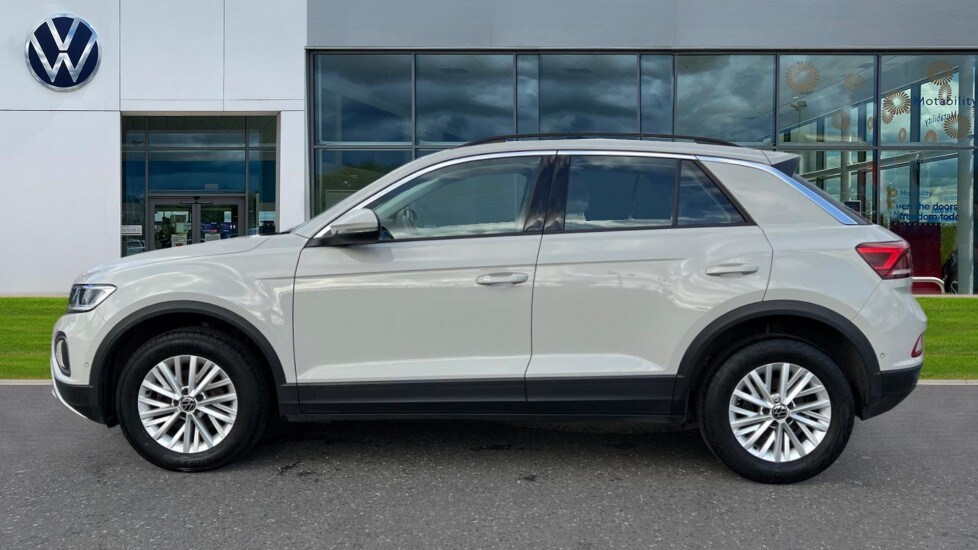 Used Volkswagen T-Roc 2022 for sale - 76874803: Photo 9