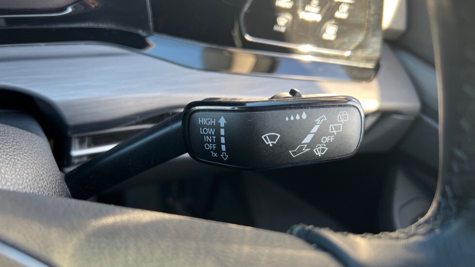 Used Volkswagen Golf 2024 for sale - 76154744: Photo 32