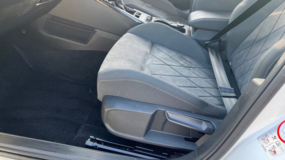 Used Volkswagen Golf 2024 for sale - 76154744: Photo 39