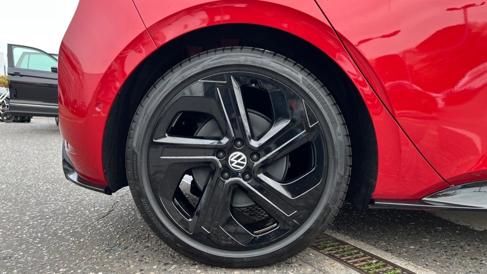 Used Volkswagen ID.3 2025 for sale - 76328168: Photo 5