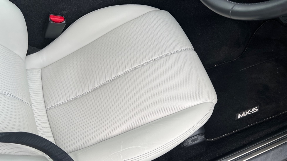 Used Mazda MX-5 2021 for sale - 76868969: Photo 32