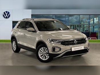 Used Volkswagen T-Roc 2022 for sale - 75715216: Photo