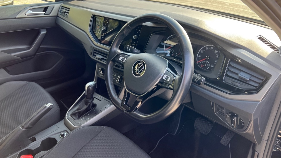 Used Volkswagen Polo 2021 for sale - 76104198: Photo 6
