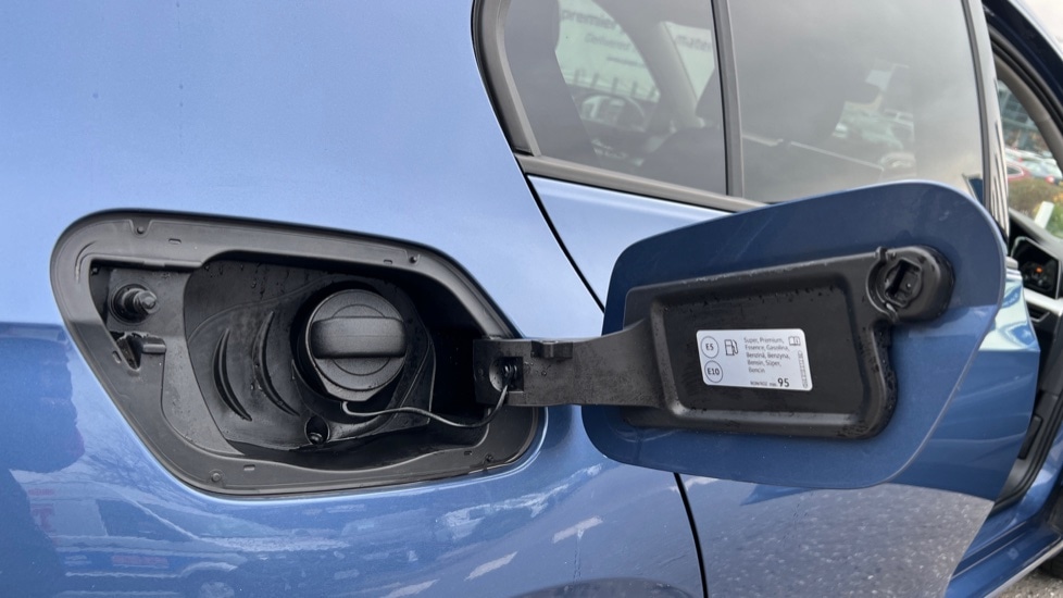 Used Volkswagen Golf 2024 for sale - 76960140: Photo 29