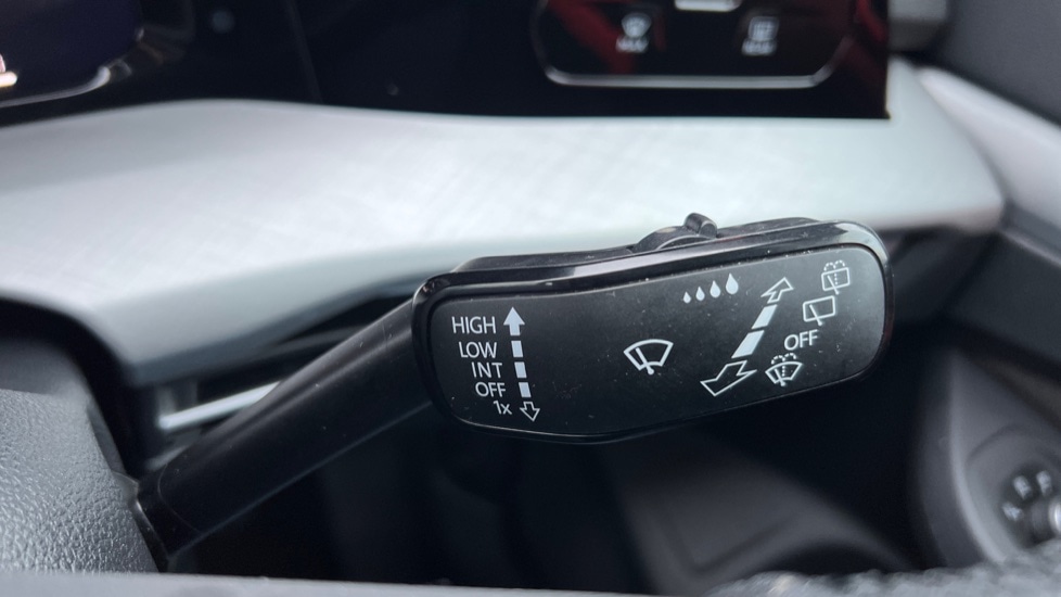 Used Volkswagen Golf 2024 for sale - 76960140: Photo 32