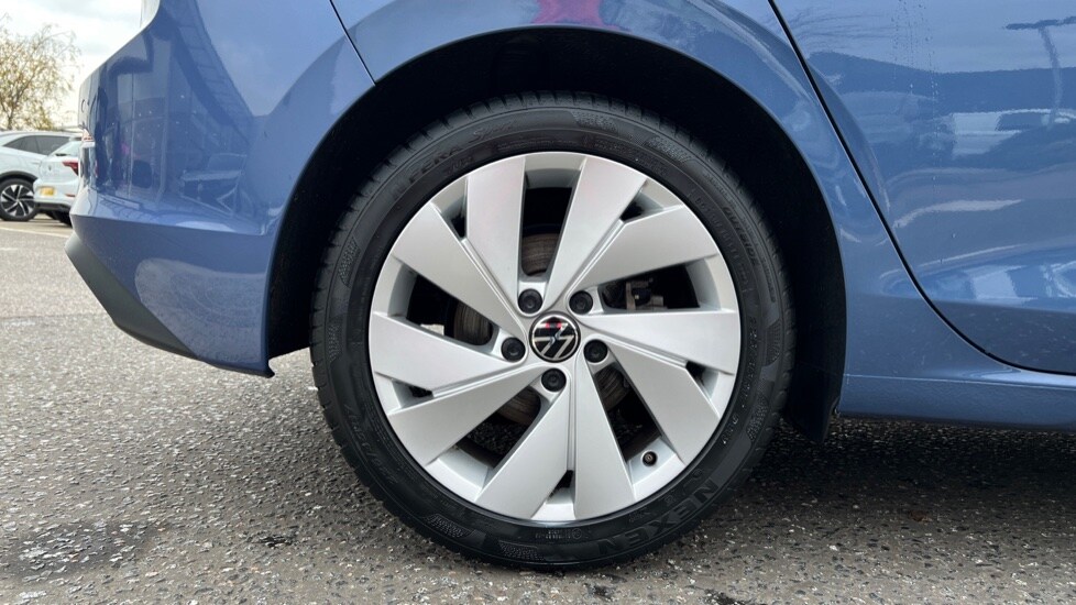 Used Volkswagen Golf 2024 for sale - 76960140: Photo 5