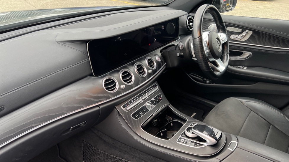 Used Mercedes-Benz E Class 2020 for sale - 76533737: Photo 10