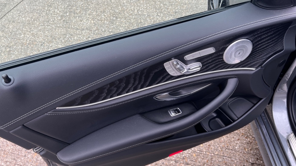 Used Mercedes-Benz E Class 2020 for sale - 76533737: Photo 38