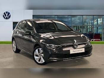 Volkswagen - Golf