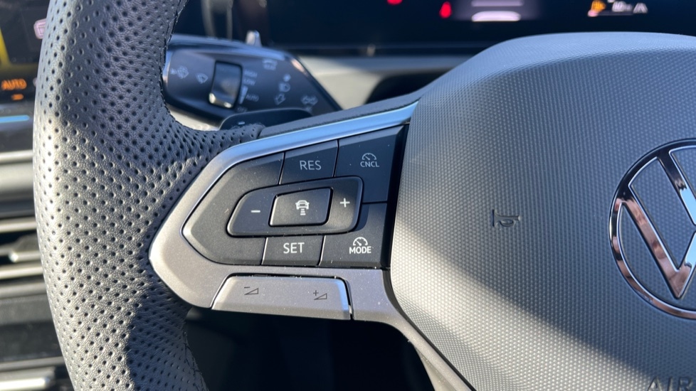 Used Volkswagen Tiguan 2025 for sale - 76870795: Photo 31