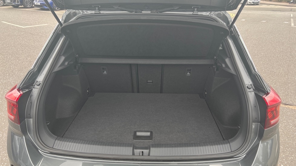 Used Volkswagen T-Roc 2025 for sale - 76523517: Photo 16