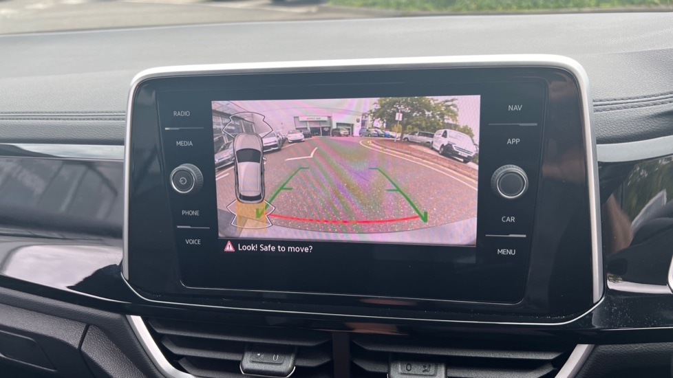 Used Volkswagen T-Roc 2025 for sale - 76523517: Photo 22