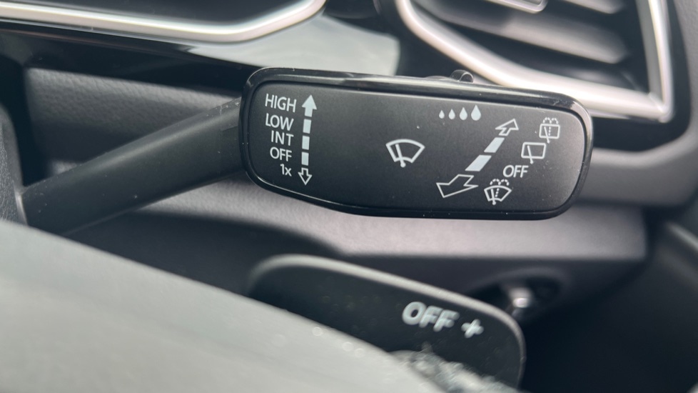 Used Volkswagen T-Roc 2025 for sale - 76523517: Photo 33