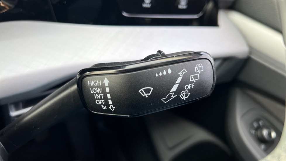 Used Volkswagen Golf 2025 for sale - 76870861: Photo 32