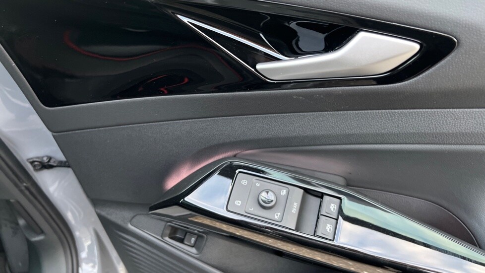 Used Volkswagen ID.4 2025 for sale - 76602906: Photo 37