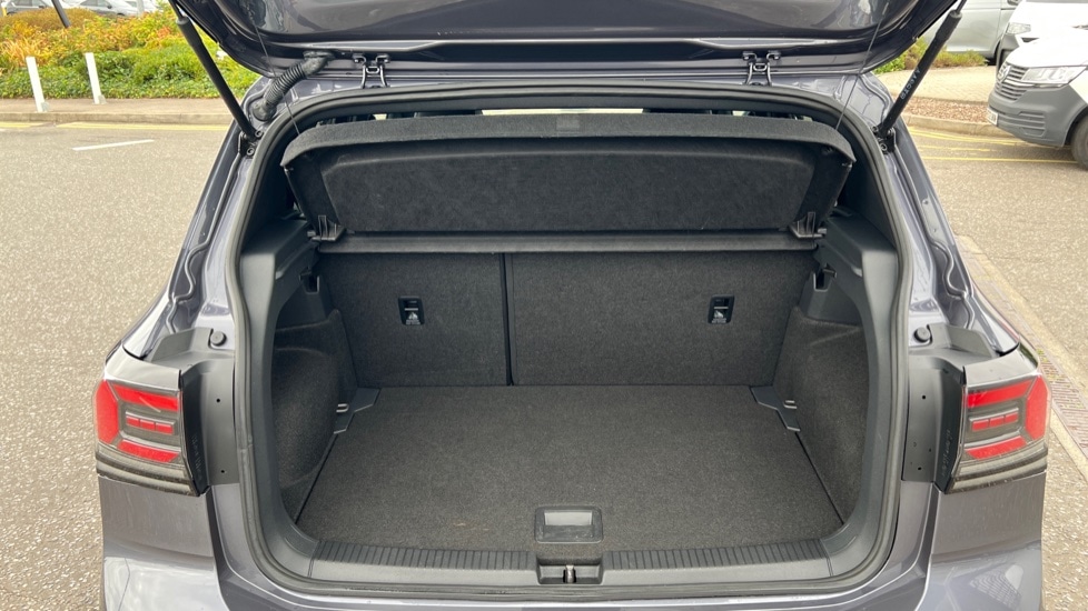 Used Volkswagen T-Cross 2024 for sale - 76556915: Photo 16