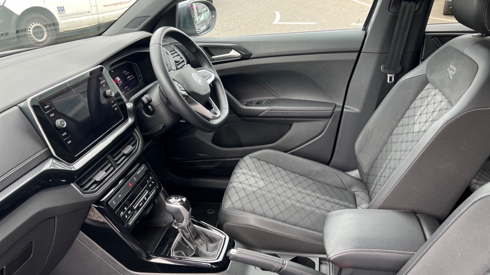 Used Volkswagen T-Cross 2024 for sale - 76556915: Photo 28