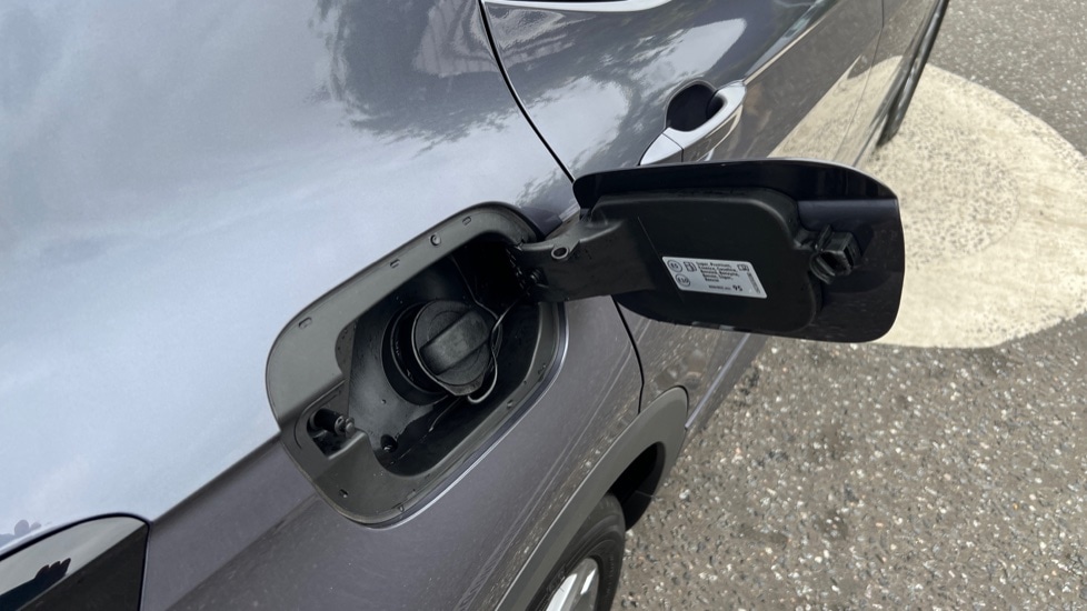 Used Volkswagen T-Cross 2024 for sale - 76556915: Photo 29