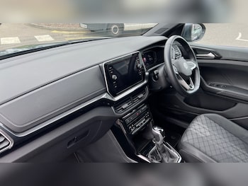 Used Volkswagen T-Cross 2024 for sale - 76556915: Photo