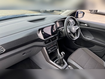 Used Volkswagen T-Cross 2019 for sale - 76124701: Photo 2