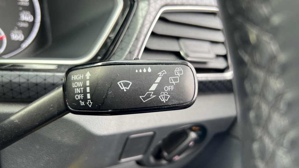 Used Volkswagen T-Cross 2019 for sale - 76124701: Photo 32