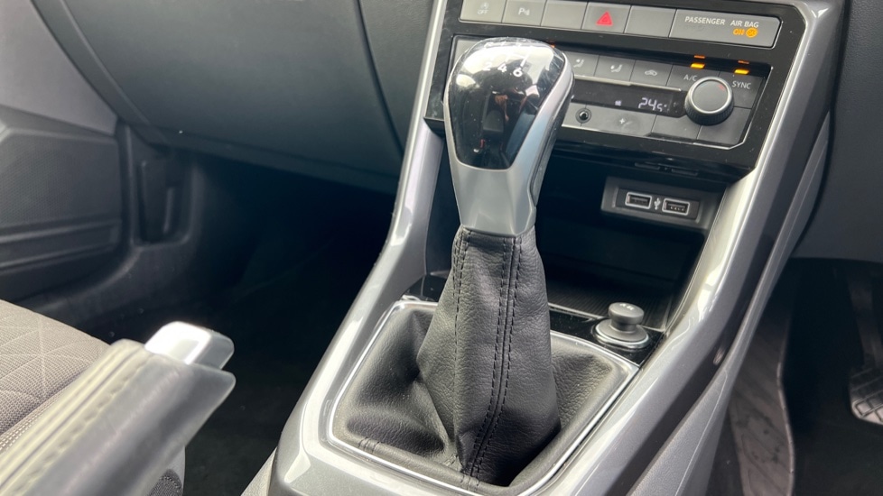 Used Volkswagen T-Cross 2019 for sale - 76124701: Photo 36