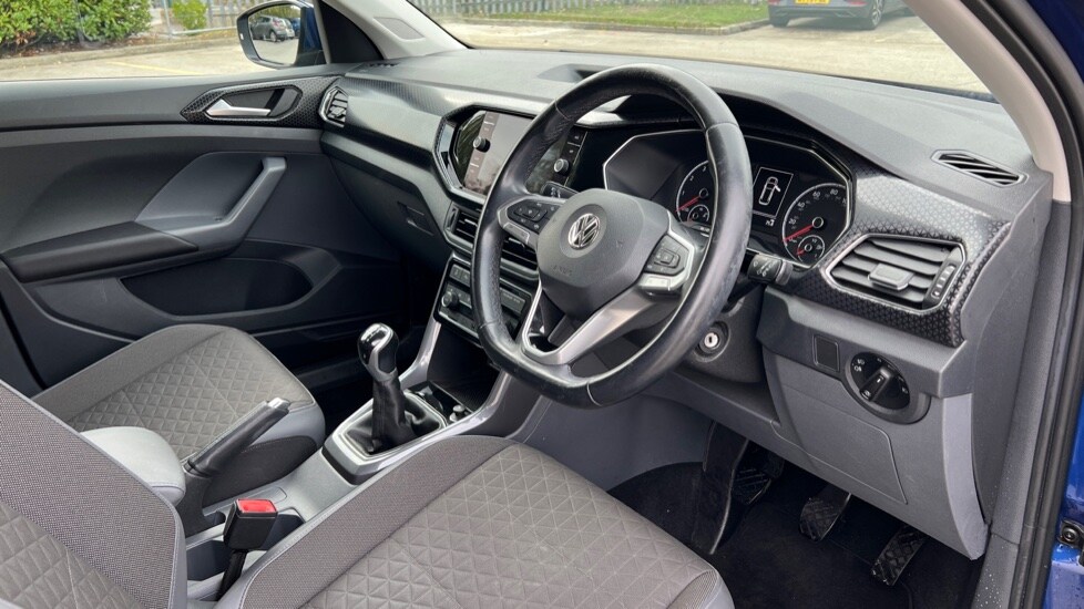 Used Volkswagen T-Cross 2019 for sale - 76124701: Photo 6