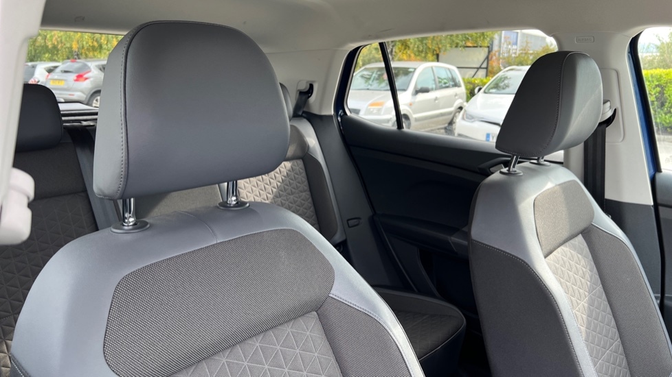 Used Volkswagen T-Cross 2019 for sale - 76124701: Photo 64