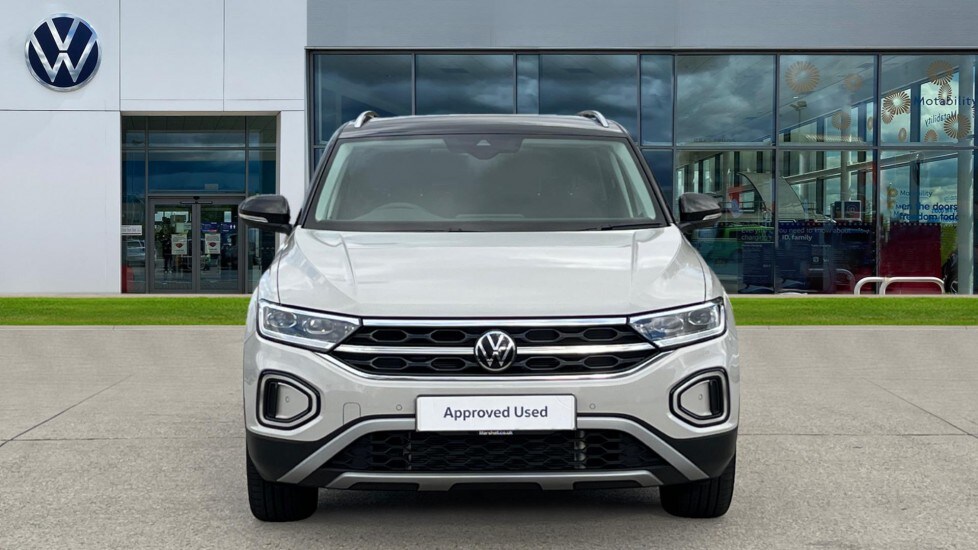 Used Volkswagen T-Roc 2023 for sale - 76539850: Photo 10