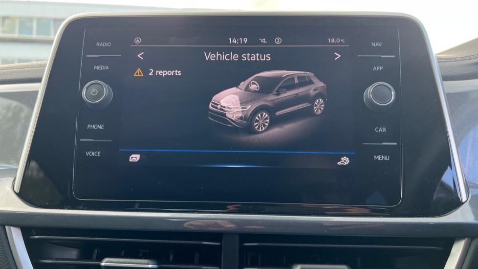 Used Volkswagen T-Roc 2023 for sale - 76539850: Photo 23