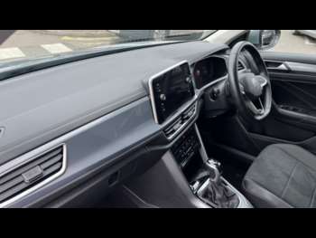 Used Volkswagen T-Roc 2024 for sale - 74885445: Photo
