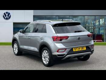Used Volkswagen T-Roc 2024 for sale - 74885445: Photo