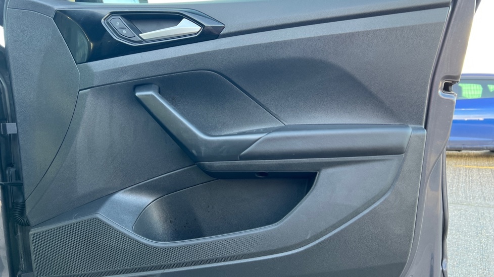 Used Volkswagen T-Cross 2022 for sale - 76872095: Photo 37