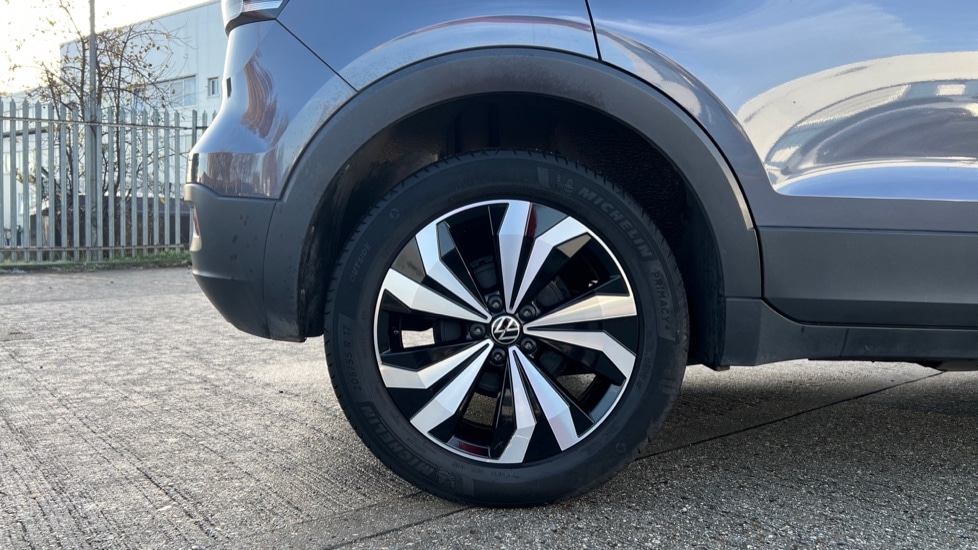 Used Volkswagen T-Cross 2022 for sale - 76872095: Photo 5