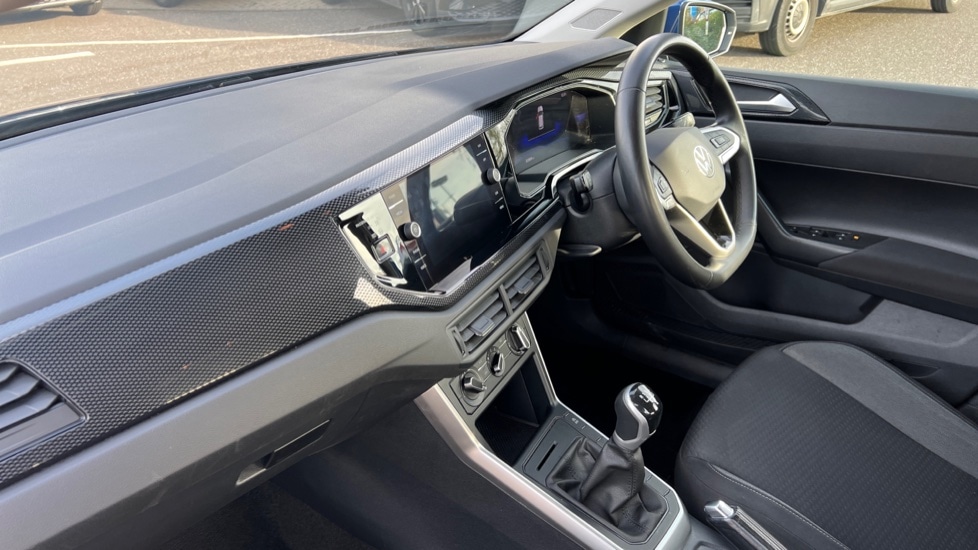 Used Volkswagen Polo 2023 for sale - 76869954: Photo 2