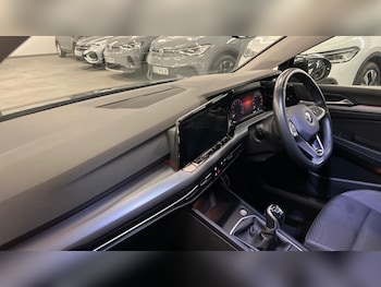 Used Volkswagen Golf 2022 for sale - 75554395: Photo