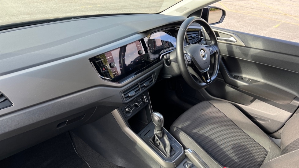 Used Volkswagen Polo 2021 for sale - 76442127: Photo 2