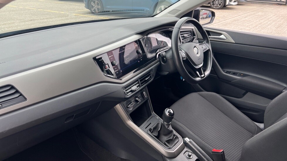 Used Volkswagen Polo 2021 for sale - 76124478: Photo 2