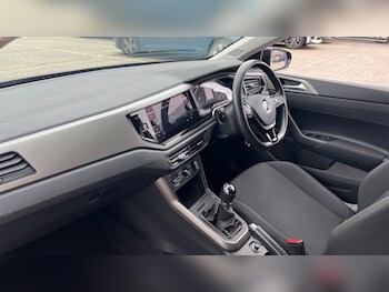 Used Volkswagen Polo 2021 for sale - 76124478: Photo 2