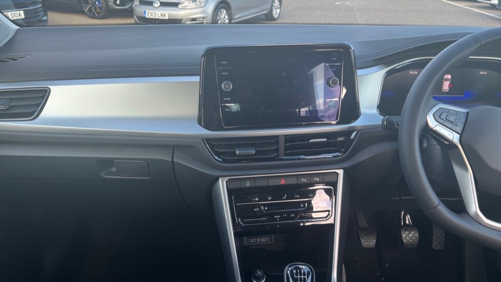 Used Volkswagen T-Roc 2025 for sale - 76025291: Photo 13